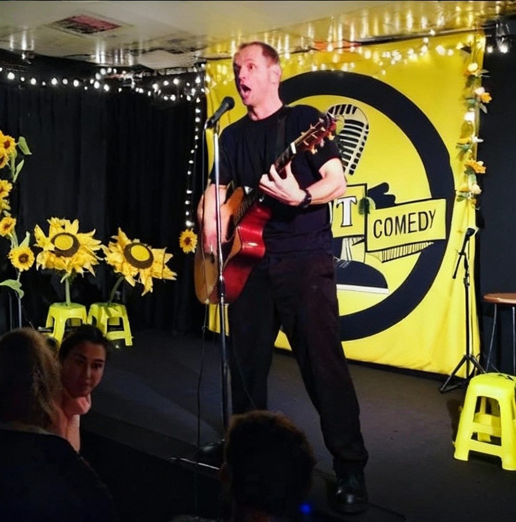 Comedy entertainer for Sydney kids parties, performing stand-up comedy - Jonas Holt